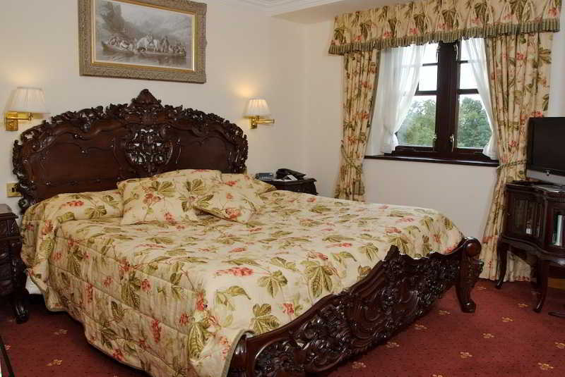 Stanhill Court Hotel Charlwood Pokój zdjęcie